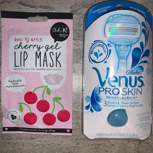 Lip mask & Venus razor.